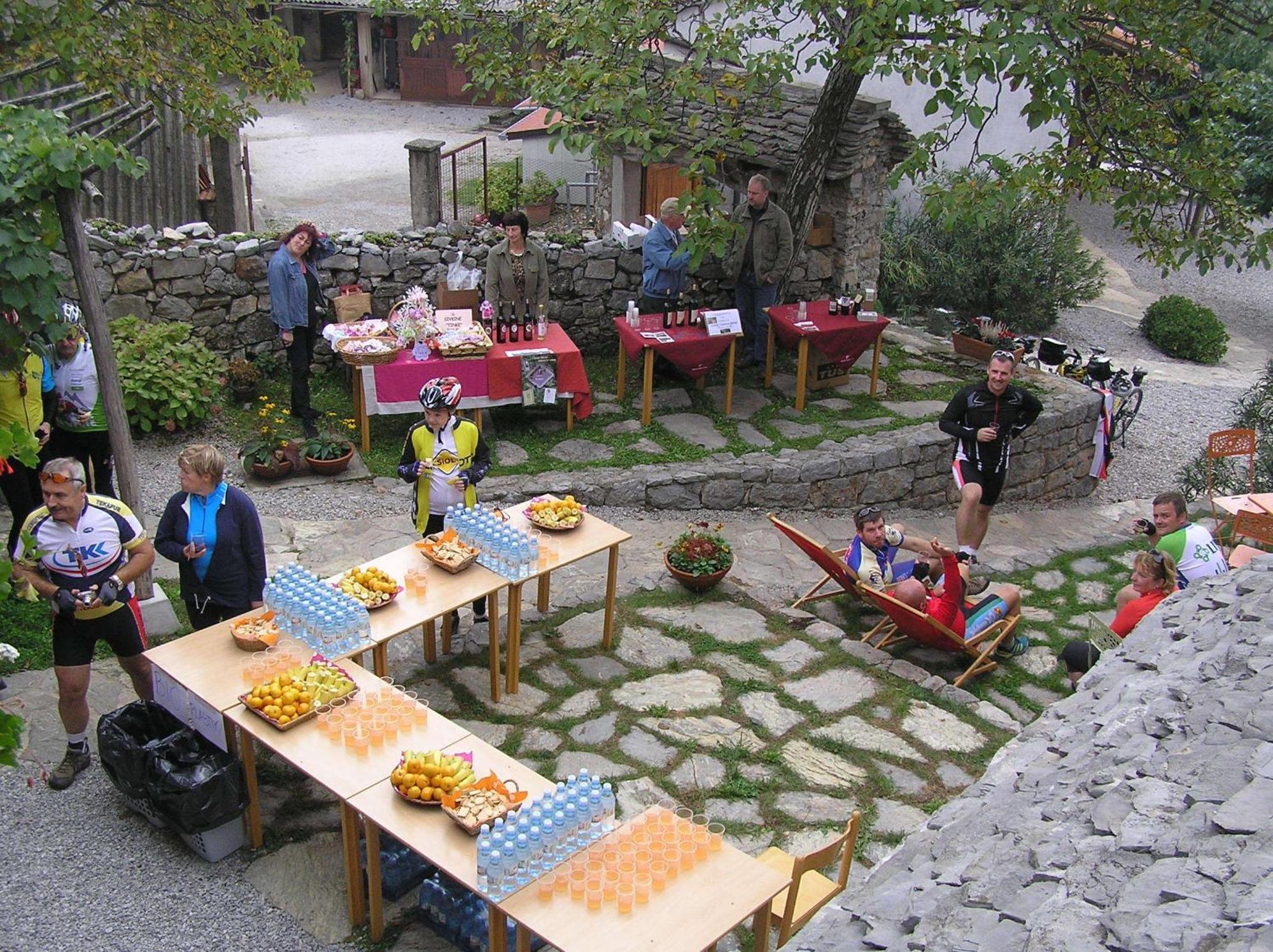 Pliskovica Youth Hostel Εξωτερικό φωτογραφία