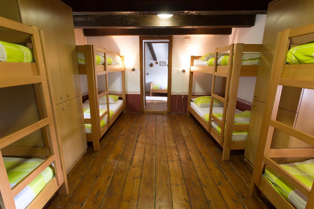 Pliskovica Youth Hostel Εξωτερικό φωτογραφία