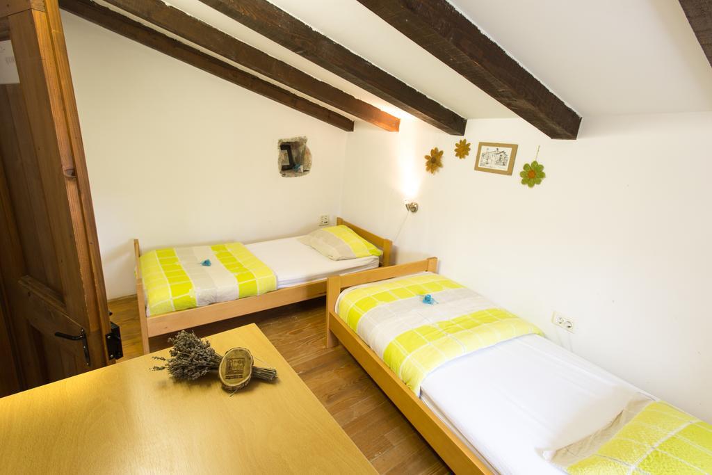 Pliskovica Youth Hostel Εξωτερικό φωτογραφία
